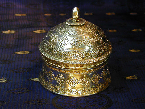 Chased Kashmiri Silver Domed Pandan